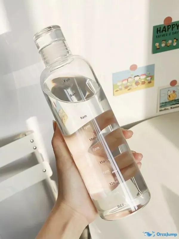 Time-Marked_Water_Bottle_With_Fruit_Infuser,_1L_Capacity,_Hourly_Schedule_Markings,_Clear_Glass