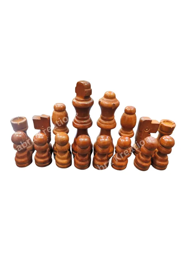 Handcrafted_Wooden_Chess_Pieces,_Set_Of_32,_Made_In_India,_Board_Game_Accessories