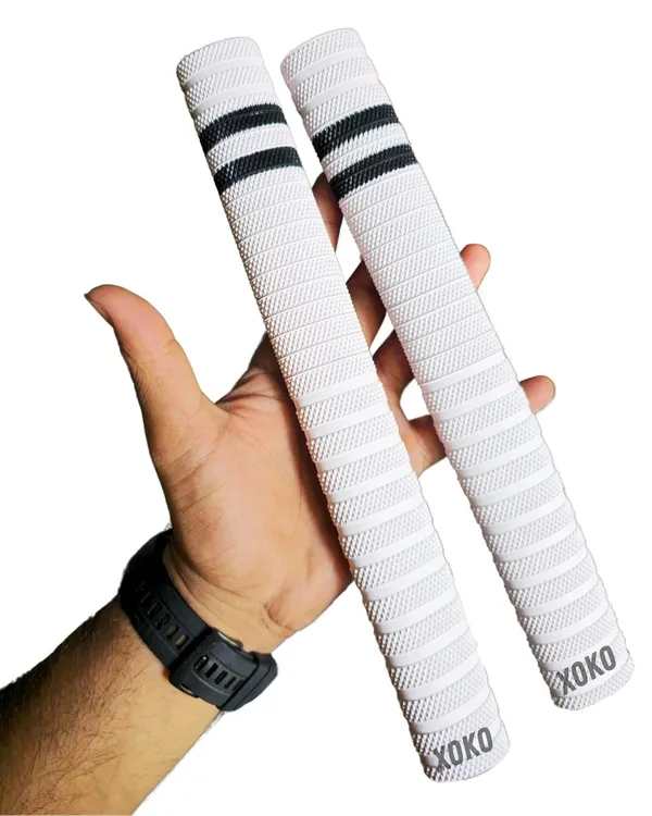Cricket_Bat_Handle_Grips,_White_With_Black_Stripes,_Enhanced_Performance,_Shock_Absorbing_(White_Pack_Of_4)