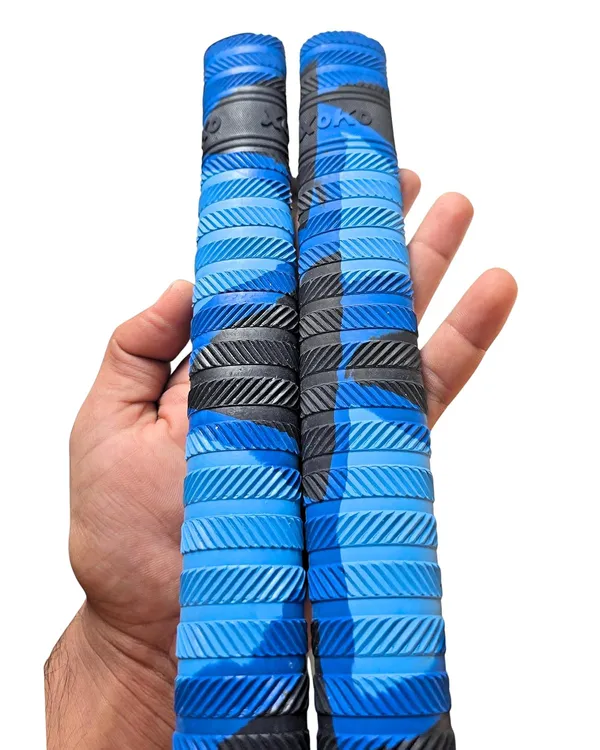 Premium_Cricket_Bat_Grip,_Rubber_Cushioned_With_Chevron_Pattern,_Multiple_Colours_Available,_Shock_Absorbing_Replacement_Handle_Grip_With_Wooden_Cone
