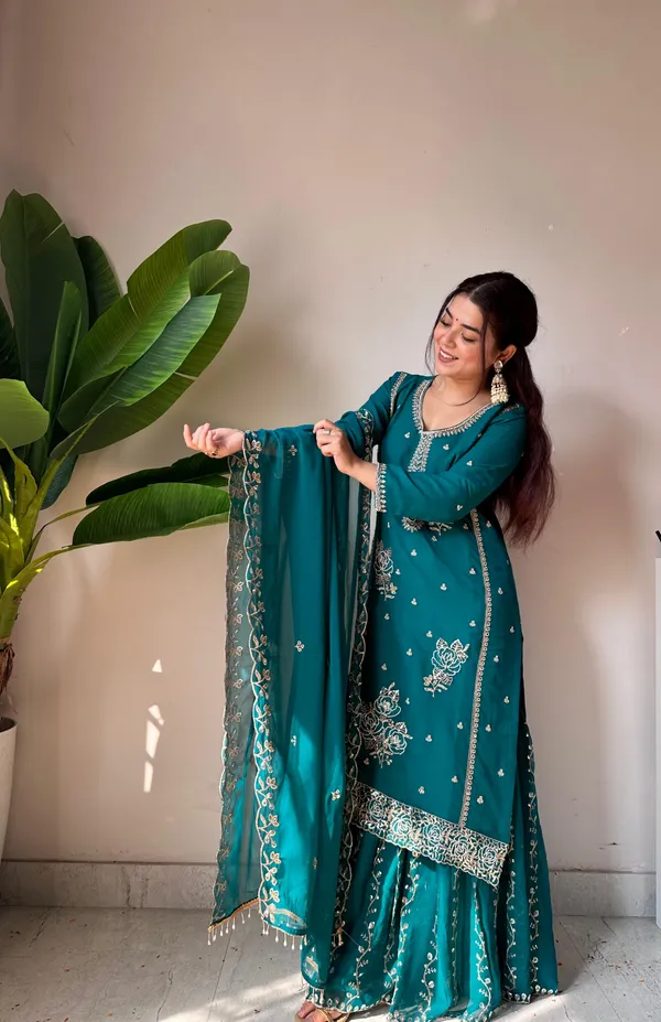 Green_Georgette_Kurti_With_Dupatta_And_Bottom_Wear_For_Women