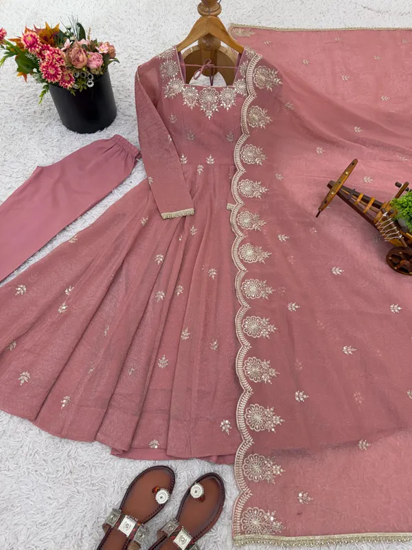 Pink_Crunchy_Fabric_Kurti_With_Dupatta_And_Bottom_Wear_For_Women