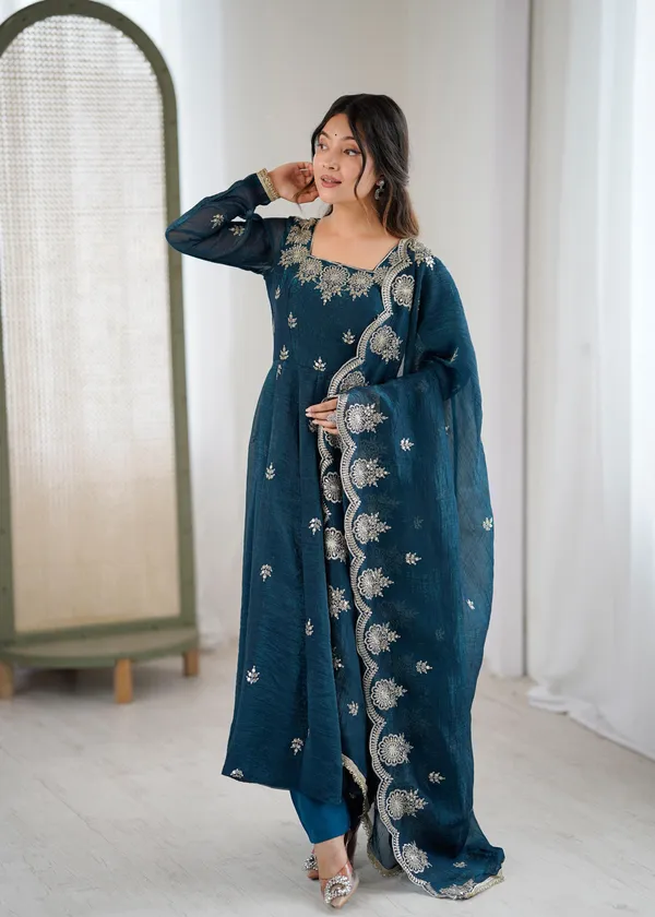 Blue_Crunchy_Fabric_Kurti_With_Dupatta_And_Bottom_Wear_For_Women