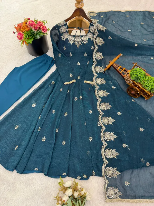 Blue_Crunchy_Fabric_Kurti_With_Dupatta_And_Bottom_Wear_For_Women