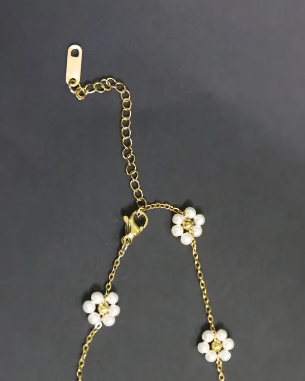 Gold_Dainty_Daisy_Chain_18K_Gold_Plated_AntiTarnish_Necklace_For_Women