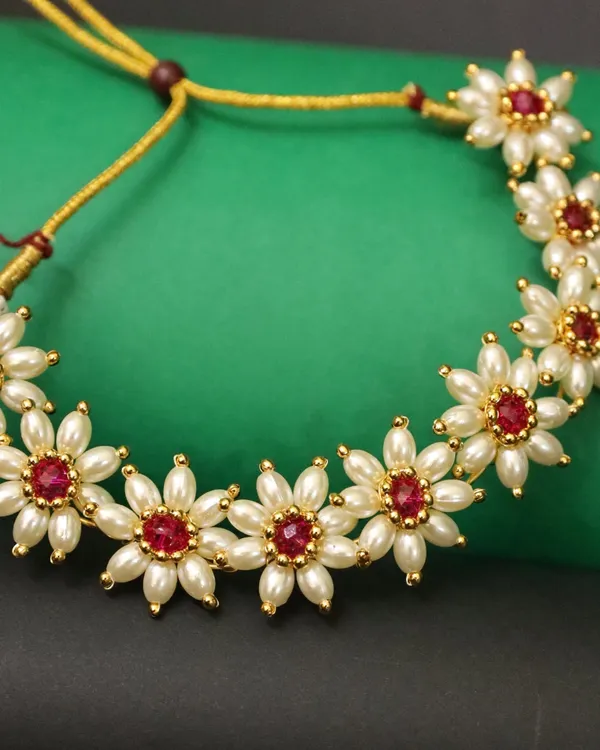 Red_Moti_Pushpa_Chinchpeti_Necklace_Set_For_Women