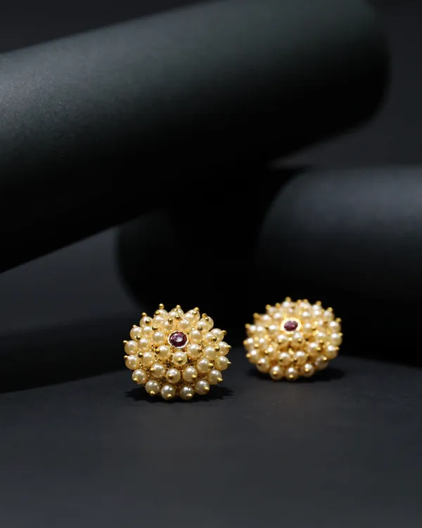 Pink_Peshwai_Moti_Pushp_Stud_Earrings_For_Women