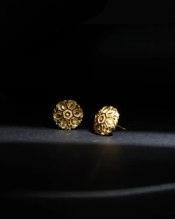 Gold_Petal_Cluster_Micro_Plating_Earrings_For_Women