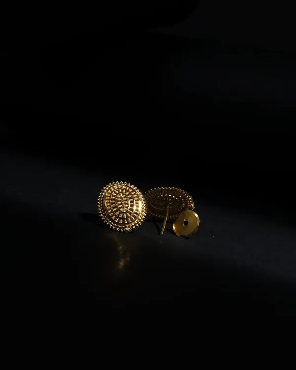 Gold_Oval_Spiral_Filigree_Earrings_Studs_For_Women