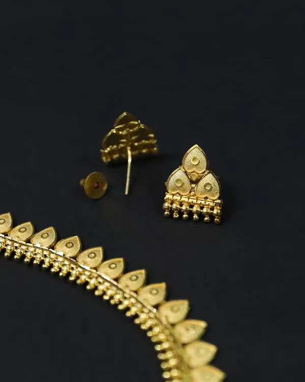 Gold_Mango_Mala_Long_Set_With_Stud_Earrings_For_Women