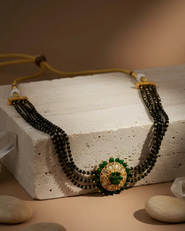 Black_Emerald_Floral_Mangalsutra_Micro_Plated_For_Women