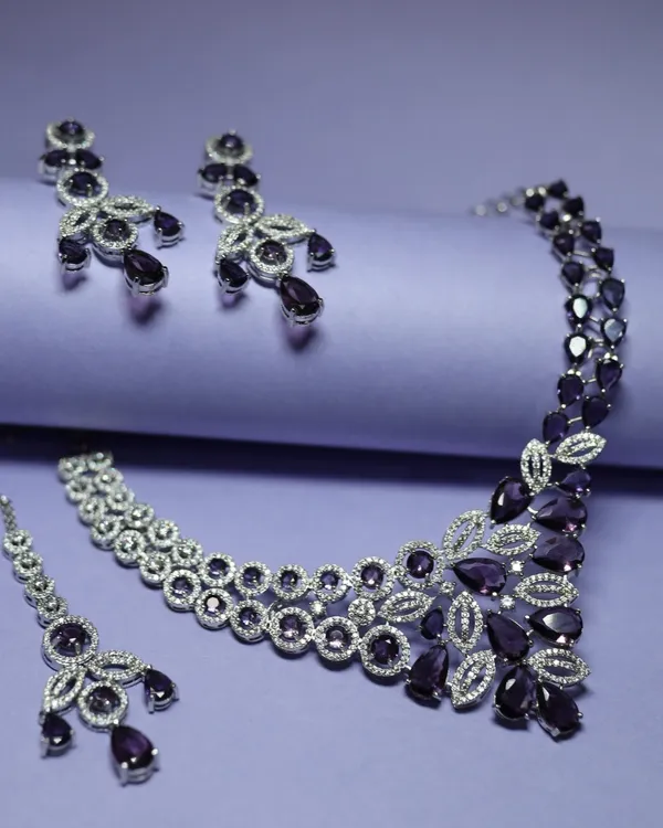 Purple_Grand_Regal_Sparkle_Teardrop_With_Mangtika(Bindi)_Rhodium_Plated_Cubic_Zirconia_(Cz)_Choker_Set_For_Women