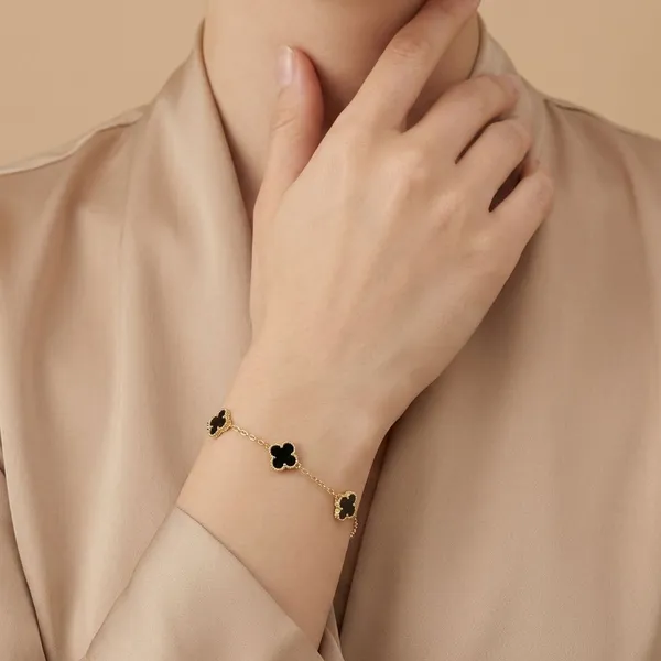 Black_2_In_1_Small_Clover_Charm_Bracelet_And_Ancklet_Anti_Tarnish_18K_Gold_Plated_For_Women