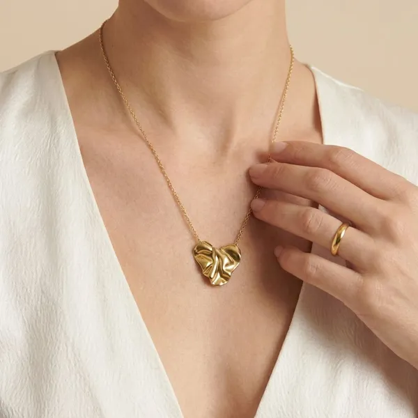 Gold_Liquid_Reversible_Sculptural_Heart_18K_Gold_Plated_Anti_Tarnish_Chain_For_Women