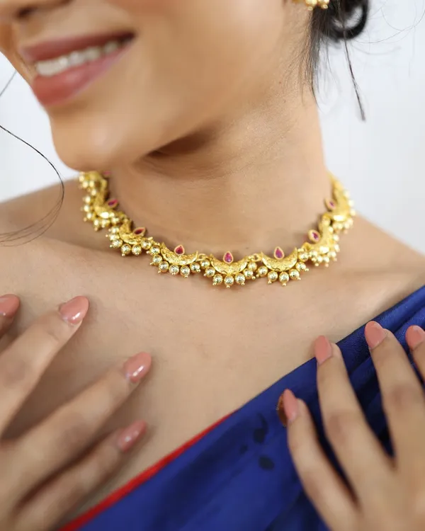 Gold_Rajwada_Kolhapuri_Saaj_Necklace_Set_For_Women