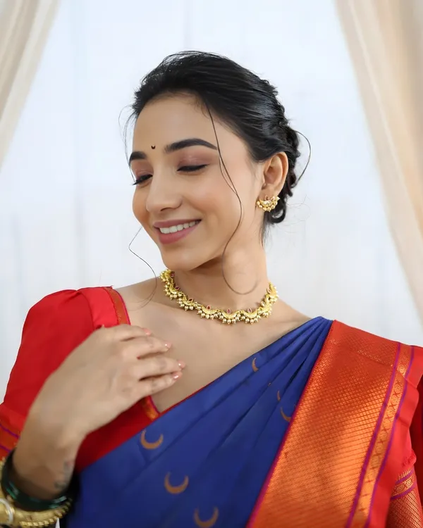 Gold_Rajwada_Kolhapuri_Saaj_Necklace_Set_For_Women