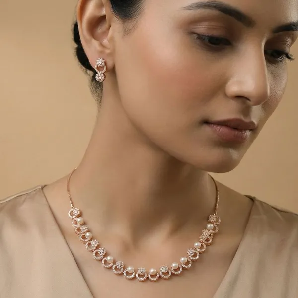 White_The_Peacock_Flourish_Necklace_For_Women
