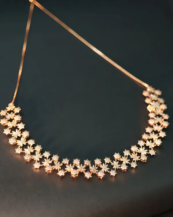 Golden_The_Diamond_Tundra_Necklace_For_Women
