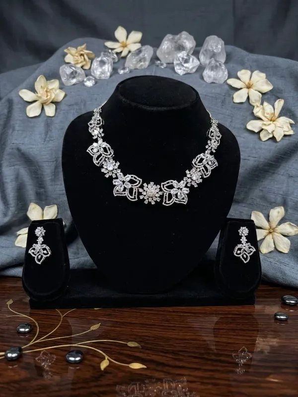 Floral_Royale_AD_Diamond_Necklace_Set
