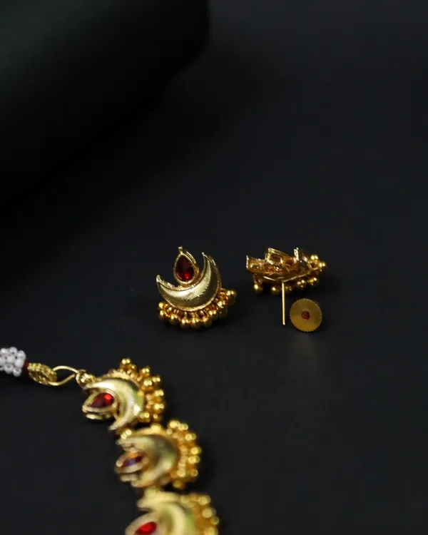 Red_Micro-Plated_Chandbali_Choker_Set_For_Women