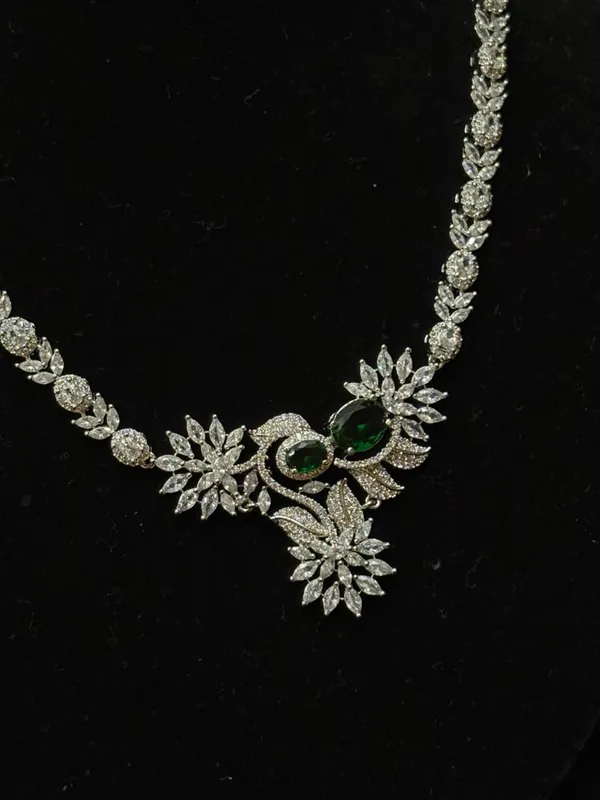 Celestia_Bloom_AD_Diamond_Necklace_Set(Emerald_Green)