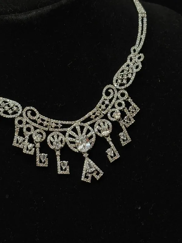 Regal_Filigree_AD_Diamond_Necklace_Set