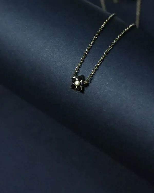 Gold_And_Black_Stone_Siren's_Luck_18K_Gold_Plated_Anti_Tarnish_Clover_Necklace_For_Women