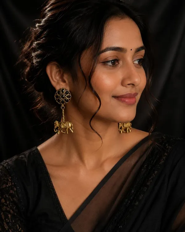 Royal_Gajraj_Duel_Toned_Antique_Oxidised_Earrings(Black)