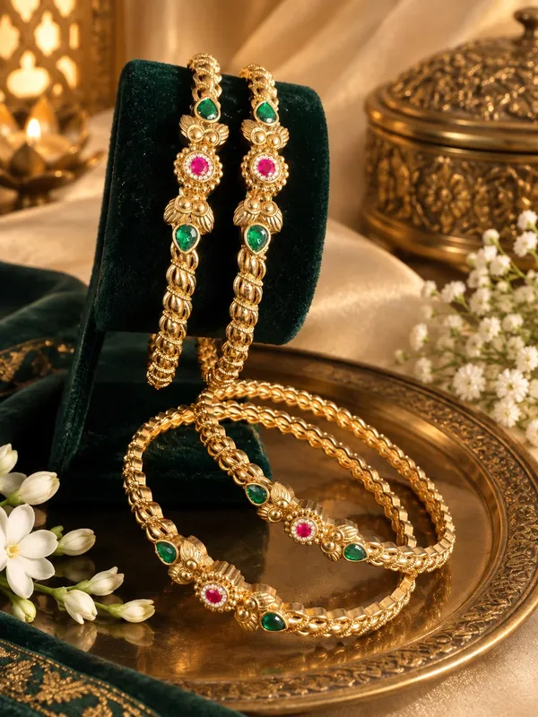 Swarovski_Lakh-Kundan_Luxe_Bangles_–_Emerald_&_Ruby_Edition