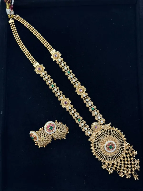 Gold_Rajwada_Surya_Phool_Antique_Long_Necklace_Set_For_Women