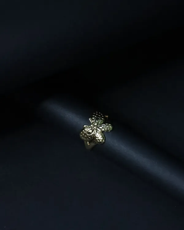 Gold_Tone_Bee_Stainless_Steel_Adjustable_Anti_Tarnish_Minimalist_Linked_Ring,_18K_Gold_Plated_Ring_For_Women