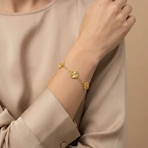 Gold_2_In_1_Clover_Charm_Anti_Tarnish_18K_Gold_Plated_Bracelet_&_Ancklet_For_Women