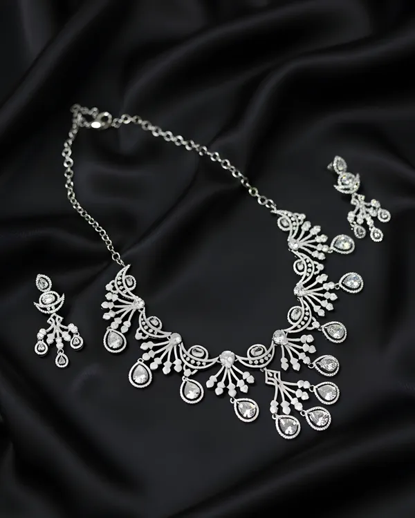 White_Victorian_Sparkle_Radiance_Rhodium_Plated_Cubic_Zirconia_(Cz)_Choker_And_Earring_Set_For_Women