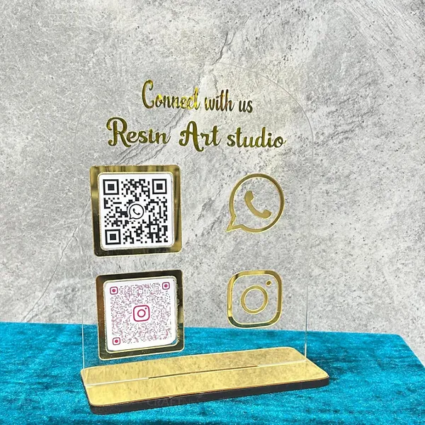 Transperent_Personalized_Social_Media_Qr_Code_Stand_Custom_Acrylic_Barcode_Scanner_For_Instagram_Facebook_Twitter_Whatsapp_Google_Pay_Desk_Display_For_Business_Stores
