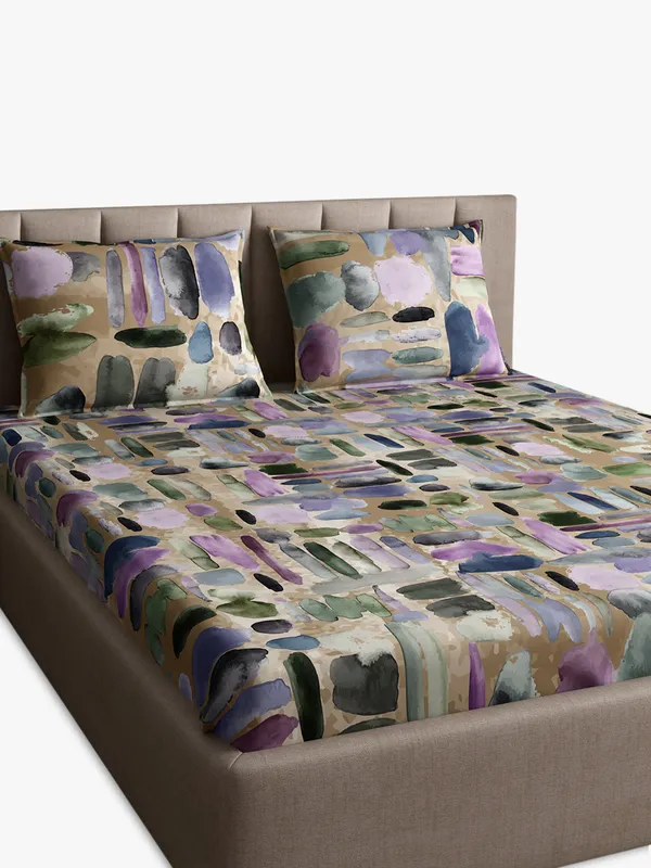 Grey_Premium_Queen_Size_Bed_Sheet,_Pebbles_Sand_300_Tc_100_Percent_Cotton_2_Pillow_Covers