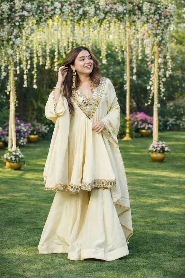 Cream_Cosmos_Silk_Palazzo_Set_For_Women