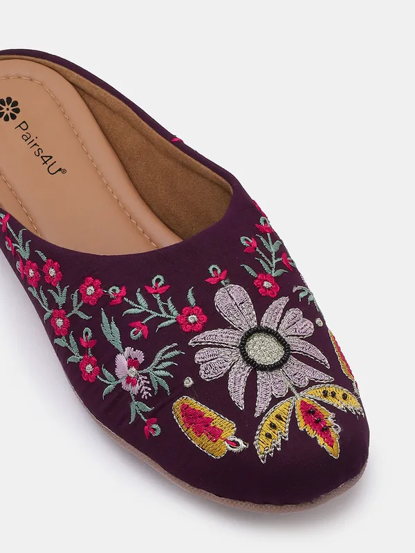 Wine_Embellished_Embroidered_Canvas_Slip_On_Flats_For_Women