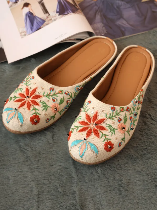 Off_White_Embellished_Embroidered_Canvas_Slip_On_Flats_For_Women