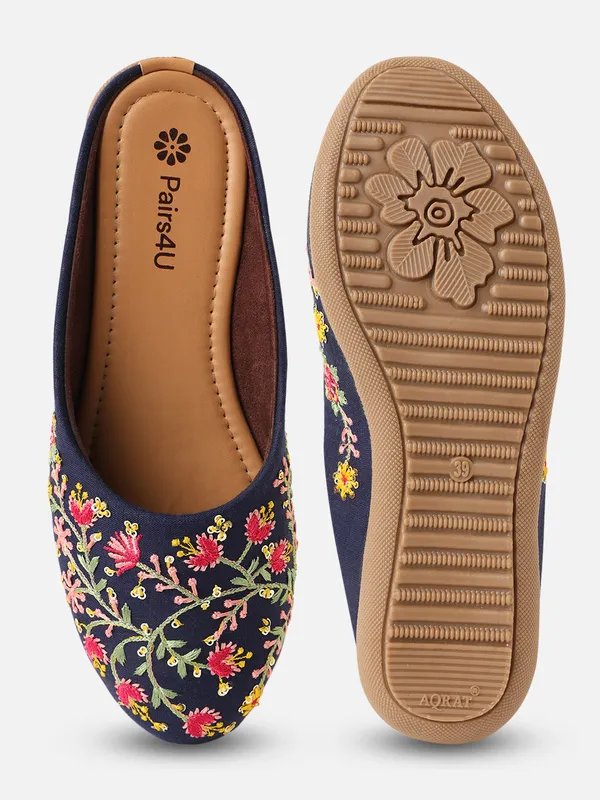 Blue_Embellished_Embroidered_Canvas_Slip_On_Flats_For_Women