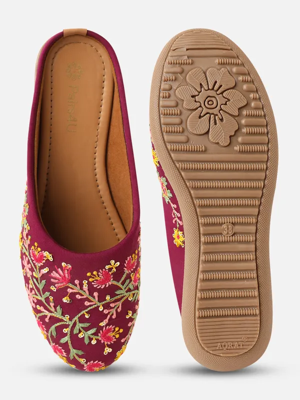 Wine_Embellished_Embroidered_Canvas_Slip_On_Flats_For_Women