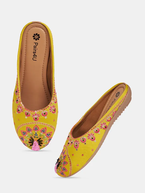 Lemon_Embellished_Embroidered_Canvas_Slip_On_Flats_For_Women