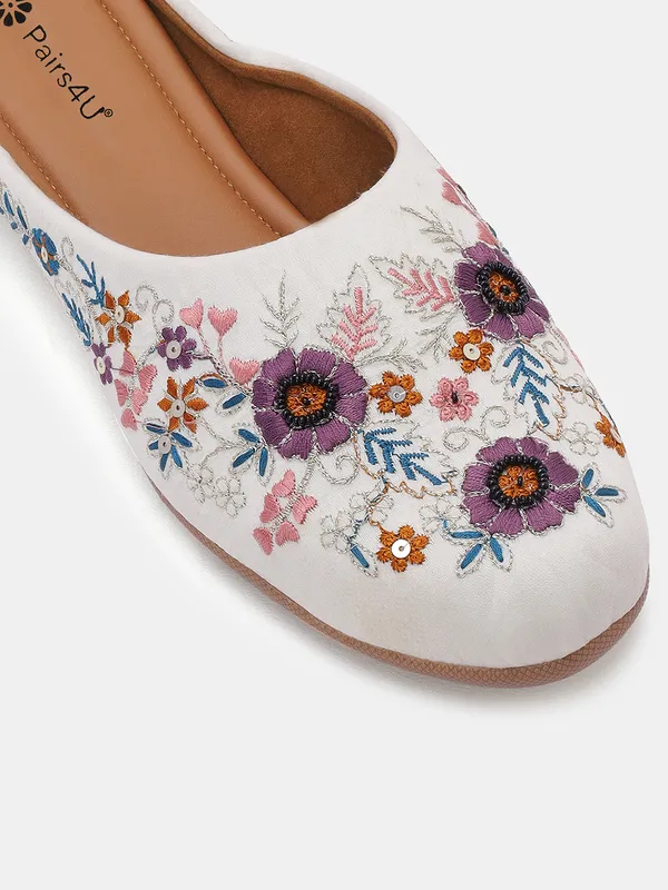 White_Embellished_Embroidered_Canvas_Slip_On_Flats_For_Women