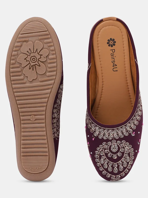 Wine_Embellished_Embroidered_Canvas_Slip_On_Flats_For_Women