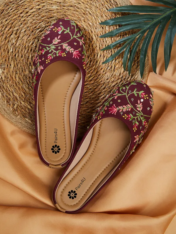 Maroon_Embellished_Ethnic_Mules_Flats_For_Women
