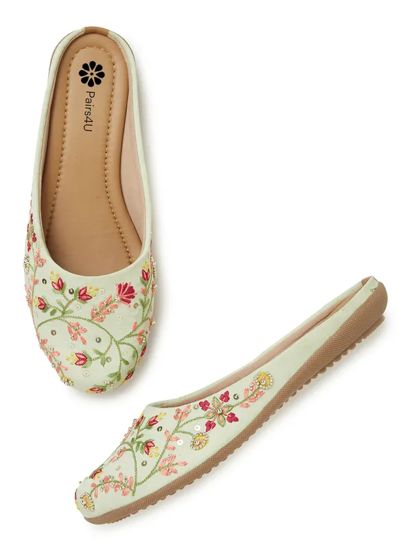 Pista_Embellished_Ethnic_Mules_Flats_For_Women