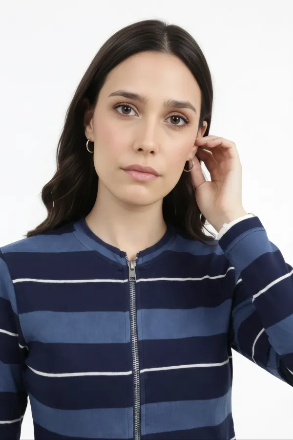 Blue_Zipper_Crop_Top