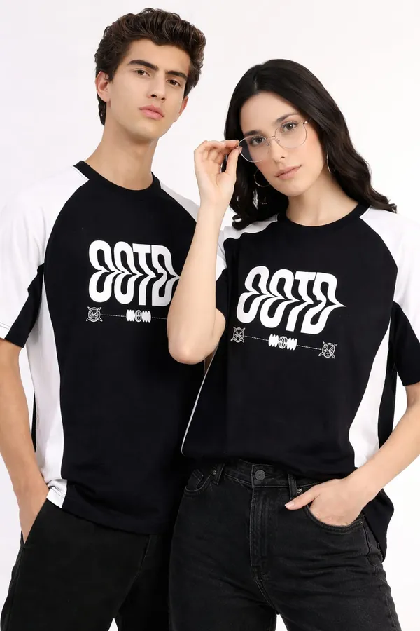 Black_&_White_Cotton_Cut_&_Sew_T-Shirt_For_Unisex_-_Oversized_Fit