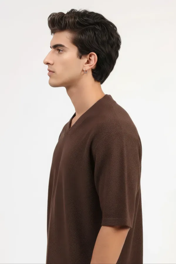 Textured_V_Neck_T-shirt_-_Oversized_Fit