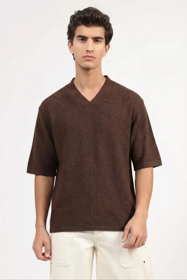 Textured_V_Neck_T-shirt_-_Oversized_Fit
