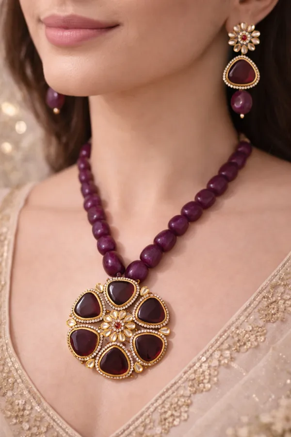 Golden_Alloy_Premium_&_Fancy_Design_Necklace_For_Women
